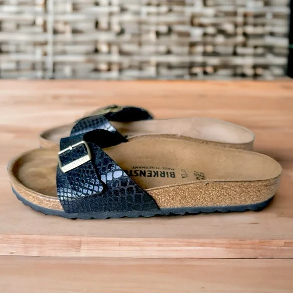 *NEW* Birkenstock Madrid Black Shiny Python Sandal, Size 37 (US Women’s 6 - 6.5) - Picture 1 of 5